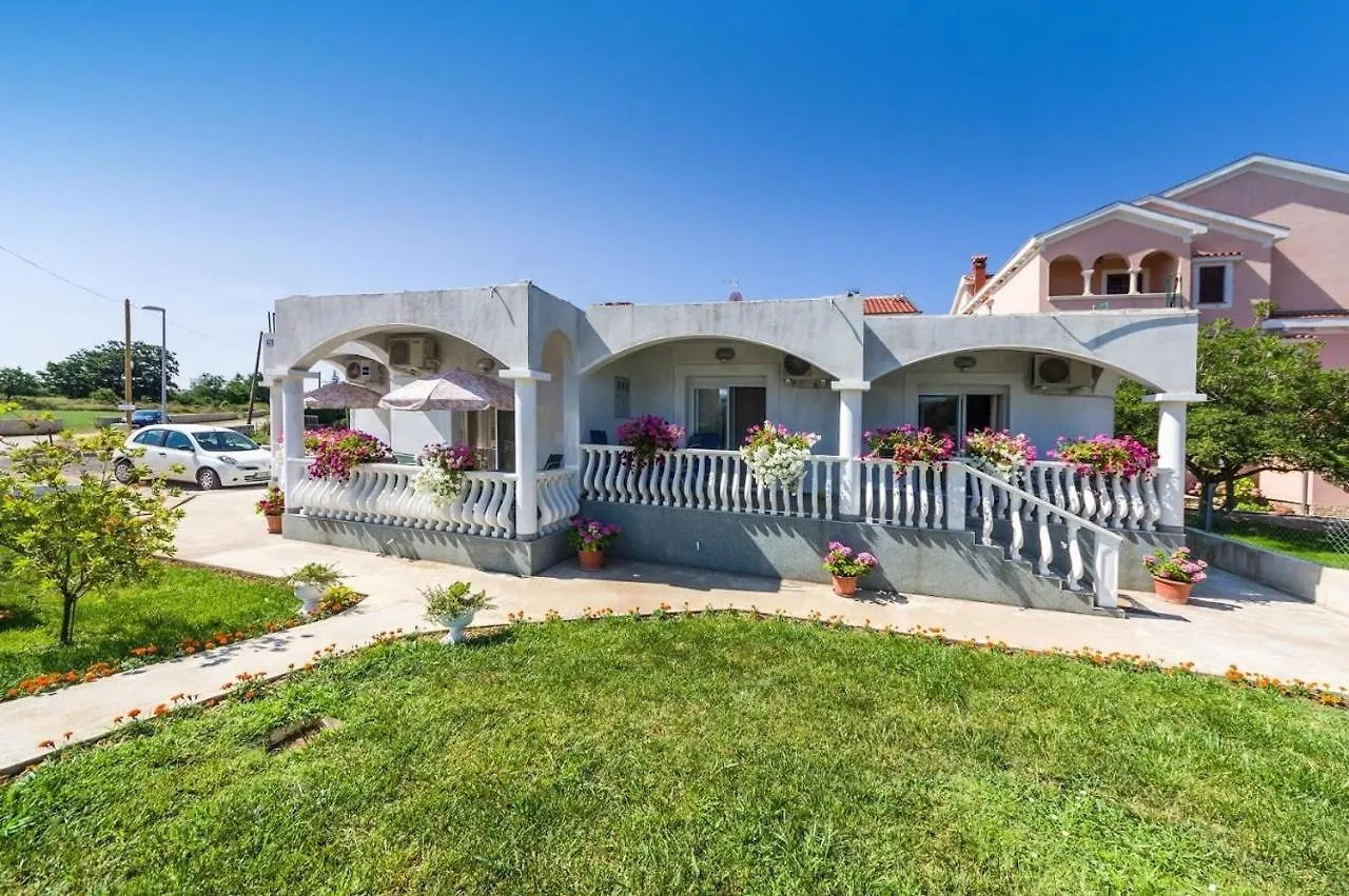 Apartment Zaton 15000C